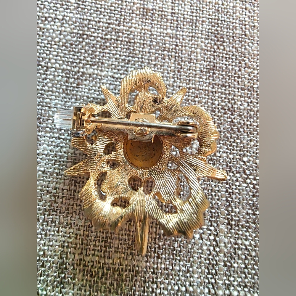 Vintage Pink Swarovski Brooch, blue lucite beads, Moonlucite Cabachon Center - Picture 2 of 2